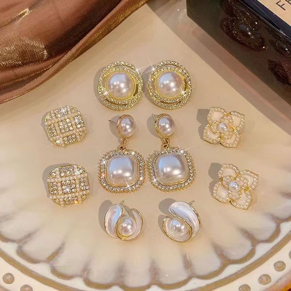 jewelry designer earrings, high-end light luxury pearl earrings, high-quality temperament ear jewelry wholesale, Golden;silver
jewelry designer earrings, high-end light luxury pearl earrings, high-quality temperament ear jewelry wholesale, Golden;silver