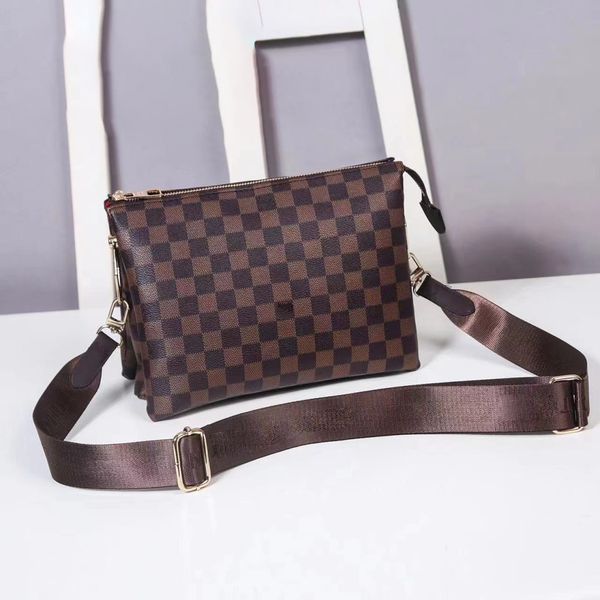 luxurys designers double sided shoulder bag man briefcases fashion handbag bolsas messenger bag crossbody bag purse v004
luxurys designers double sided shoulder bag man briefcases fashion handbag bolsas messenger bag crossbody bag purse v004