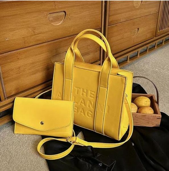 mm size 40156/m40995 luxury designer bags women handbags ladies designers messenger composite bag lady clutch bag shoulder tote female purse
mm size 40156/m40995 luxury designer bags women handbags ladies designers messenger composite bag lady clutch bag shoulder tote female purse