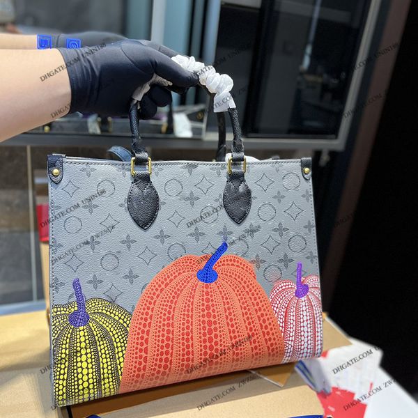 23ss women luxurys designer totes bags onthego leather handbag pumpkin flowers shouder crossbody ladies handbags pouch purse 34cm
23ss women luxurys designer totes bags onthego leather handbag pumpkin flowers shouder crossbody ladies handbags pouch purse 34cm