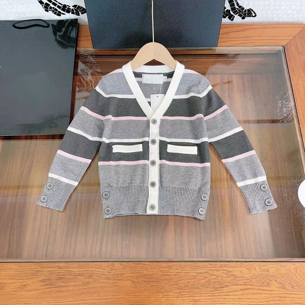fashion kids stripe knitted cardigan boys girls v-neck long sleeve sweater outwear designer children casual s04446, Blue
fashion kids stripe knitted cardigan boys girls v-neck long sleeve sweater outwear designer children casual s04446, Blue
