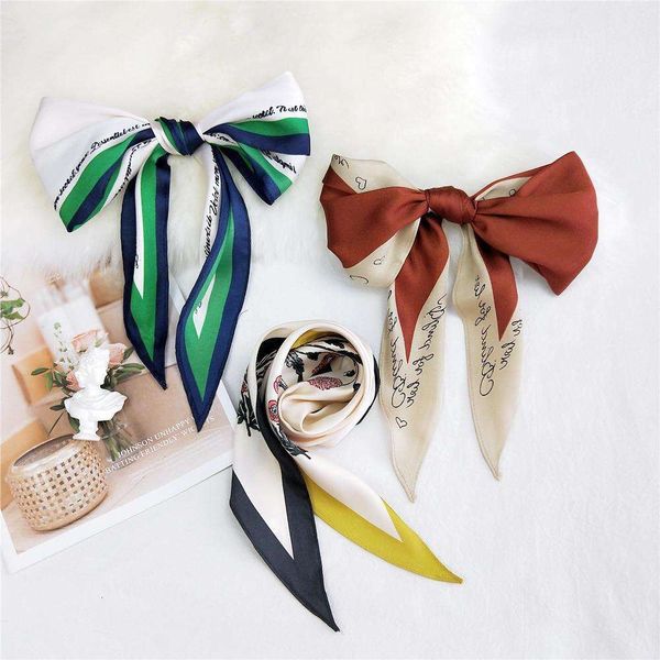 style of led letters diamond shaped small scarf womens spring and autumn fashion decoration all matching, Blue;gray
style of led letters diamond shaped small scarf womens spring and autumn fashion decoration all matching, Blue;gray