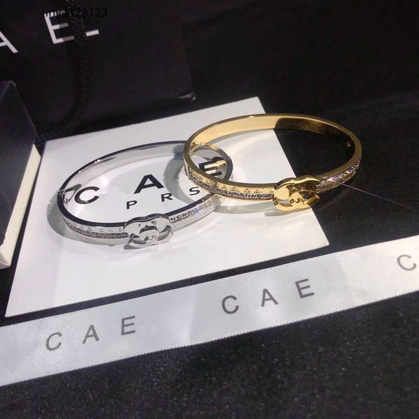 18k gold bangle 925 silver designer bracelet luxury girl love diamond circle bracelet classic brand jewelry couple gift box fashion family a, Black
18k gold bangle 925 silver designer bracelet luxury girl love diamond circle bracelet classic brand jewelry couple gift box fashion family a, Black