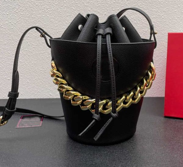 colors evening bags strapping bucket bag women handbag crude chains crossbody bag genuine leather large capacity shoulder bags purse
colors evening bags strapping bucket bag women handbag crude chains crossbody bag genuine leather large capacity shoulder bags purse