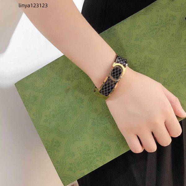designer bracelet women's bracelet luxury gold screw bracelet jewelry gold and silver rose bracelet jewelry party wedding engagement va, Black
designer bracelet women's bracelet luxury gold screw bracelet jewelry gold and silver rose bracelet jewelry party wedding engagement va, Black