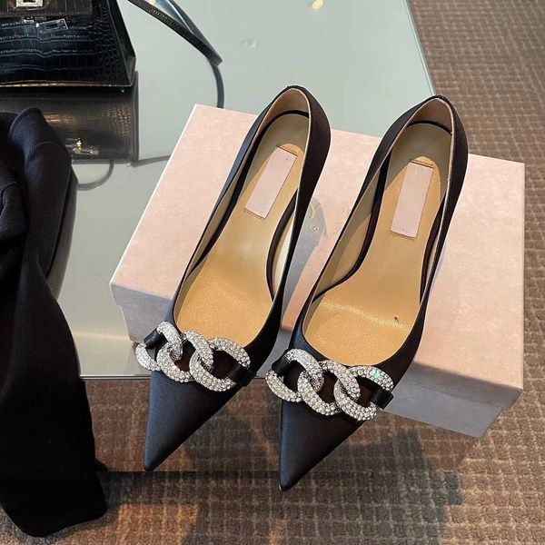 version jc shallow mouth pointed metal rhinestone chain high-heeled leather thin heels fashionable versatile, Black
version jc shallow mouth pointed metal rhinestone chain high-heeled leather thin heels fashionable versatile, Black