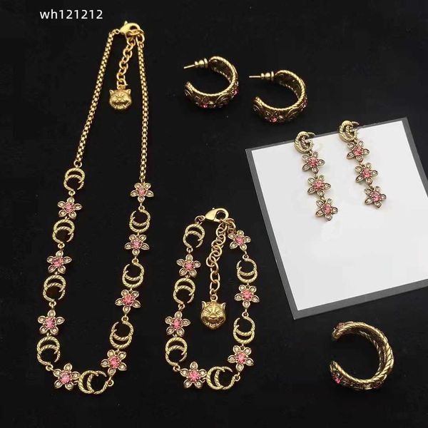 fashion vintage necklace ladies flower letter heavy decoration color diamond bracelet exaggerated pendant earrings 925 silver needle jewelry, Black
fashion vintage necklace ladies flower letter heavy decoration color diamond bracelet exaggerated pendant earrings 925 silver needle jewelry, Black
