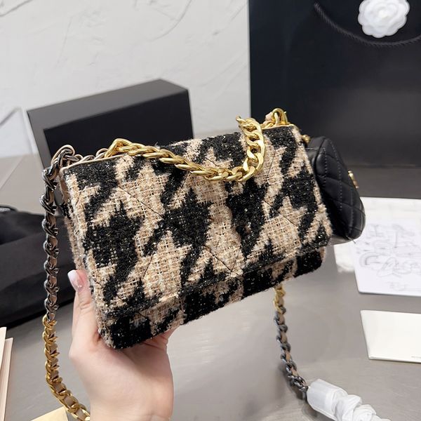 classic 19 tweed quilted shoulder bags handbags paris brand fashion woc 19c flap women crossbody bag totes luxury designer woolen houndstoot
classic 19 tweed quilted shoulder bags handbags paris brand fashion woc 19c flap women crossbody bag totes luxury designer woolen houndstoot