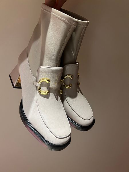 g thick heel chelsea elastic slim fit short boots with elastic design for easy on and off casual style metal buckle decoration side zipper s, Black
g thick heel chelsea elastic slim fit short boots with elastic design for easy on and off casual style metal buckle decoration side zipper s, Black
