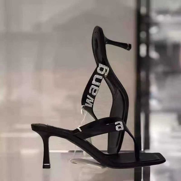 shoes version slim wearing heels on the outside rhinestone fairy women's slippers toe clippers fashionable sandals versatile for women
shoes version slim wearing heels on the outside rhinestone fairy women's slippers toe clippers fashionable sandals versatile for women
