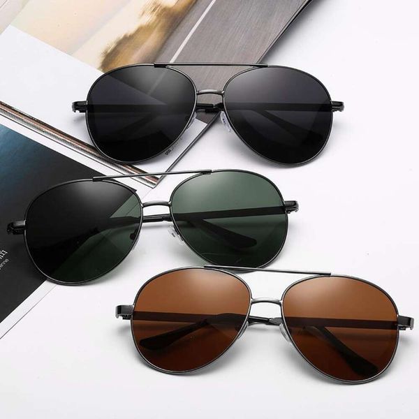 metal toad polarized sunglasses men driving fishing running jianghu pilots glasses, White;black
metal toad polarized sunglasses men driving fishing running jianghu pilots glasses, White;black
