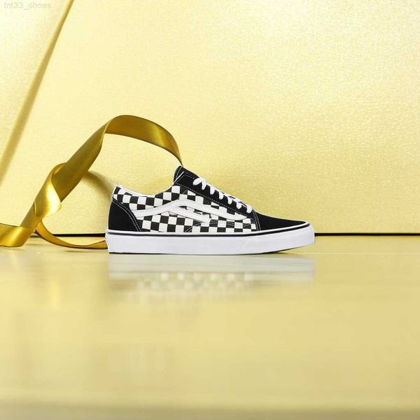 designers fashion shoes old skool casual shoes canvas triple black white slip on mens womens walking breathable fashion sneakers with box
designers fashion shoes old skool casual shoes canvas triple black white slip on mens womens walking breathable fashion sneakers with box