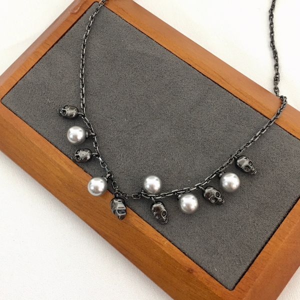 new designed black skull women pearl pendants necklace rivet ear hoops earring punk hip hop ladies designer jewelry n01019, Silver
new designed black skull women pearl pendants necklace rivet ear hoops earring punk hip hop ladies designer jewelry n01019, Silver