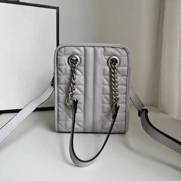 2023 cross-body bag women's handbag mini handbag wallet classic letter hardware accessories g series small square bag, Black;red
2023 cross-body bag women's handbag mini handbag wallet classic letter hardware accessories g series small square bag, Black;red