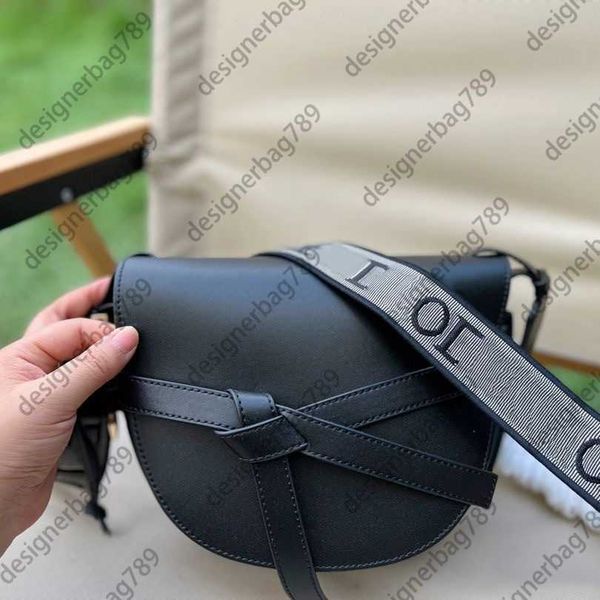 designer saddles bag women's shoulder handbag lowe high-end real cowhide bow clamshell wallet fashion luxury alphabet broadband sub cro
designer saddles bag women's shoulder handbag lowe high-end real cowhide bow clamshell wallet fashion luxury alphabet broadband sub cro