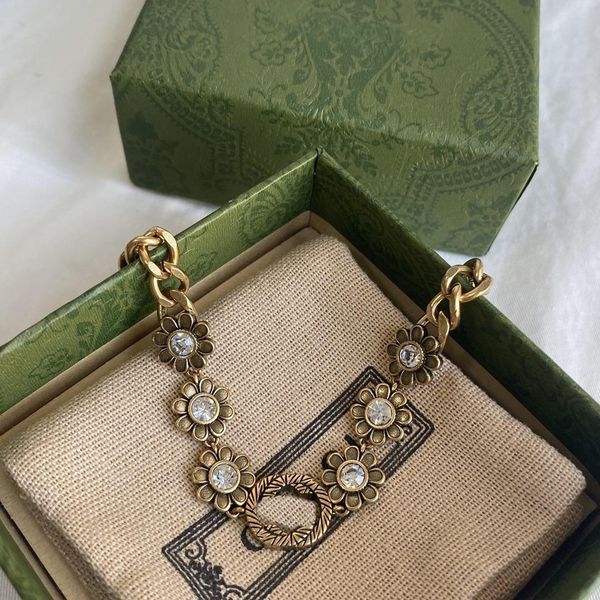 designer bracelet g series butterfly bracelet chinese designer fashion 18k gold charm light luxury girl banquet bracelet wedding party jewel, Golden;silver
designer bracelet g series butterfly bracelet chinese designer fashion 18k gold charm light luxury girl banquet bracelet wedding party jewel, Golden;silver