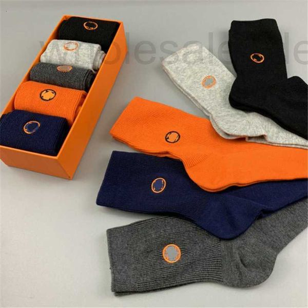 designer fashion letter embroidery socks high elasticity breathable sport sock indoor outdoor soft touch cotton men women hosiery ynu2, Black;white
designer fashion letter embroidery socks high elasticity breathable sport sock indoor outdoor soft touch cotton men women hosiery ynu2, Black;white