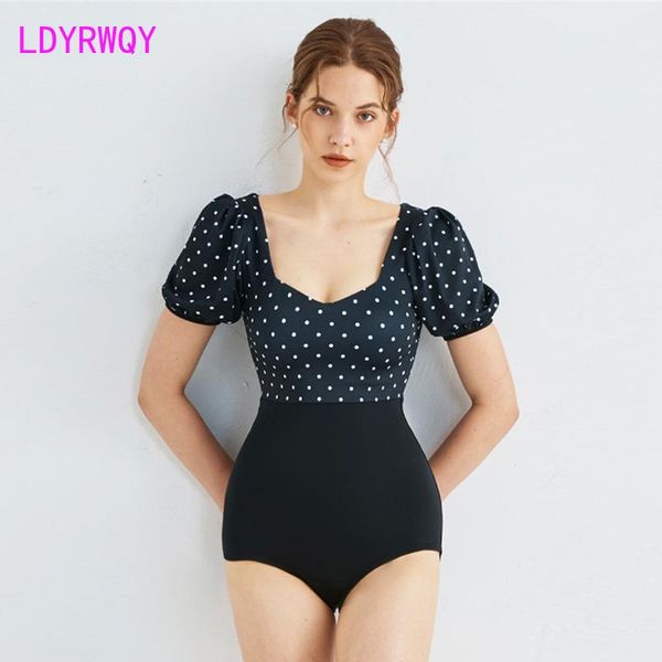 wear 2022 ladies new onepiece swimsuit briefs round neck puff sleeve cover belly spring vacation bikini
wear 2022 ladies new onepiece swimsuit briefs round neck puff sleeve cover belly spring vacation bikini