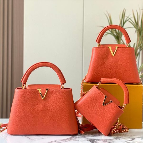 luxury tote bag fashion womens large capacity pillow bag portable handbag solid color printed shoulder bag temperament shopping bags
luxury tote bag fashion womens large capacity pillow bag portable handbag solid color printed shoulder bag temperament shopping bags
