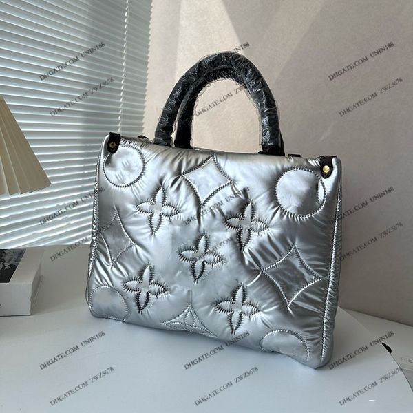 23fw women luxury designer totes bags onthego handbag embossing shouder crossbody ladies handbags with original dust bag pouch purse messeng
23fw women luxury designer totes bags onthego handbag embossing shouder crossbody ladies handbags with original dust bag pouch purse messeng