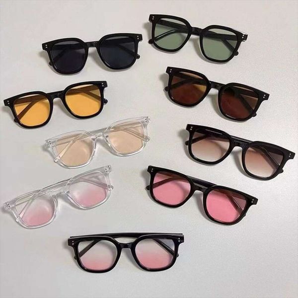 gradually changing pink blushing glasses eyeglass japanese black frame gm sunglasses for women fashionable men, White;black
gradually changing pink blushing glasses eyeglass japanese black frame gm sunglasses for women fashionable men, White;black