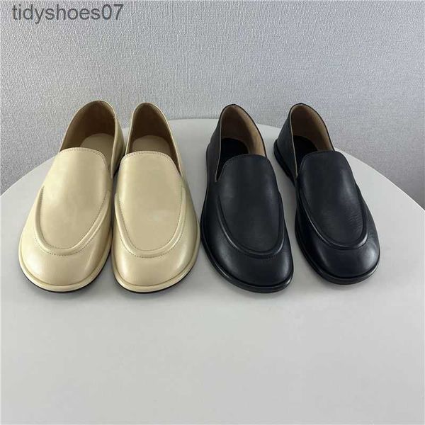 genuine row niche shallow cut round toe flat sole single shoe for women french daily loafers casual leather board shoes, Black
genuine row niche shallow cut round toe flat sole single shoe for women french daily loafers casual leather board shoes, Black