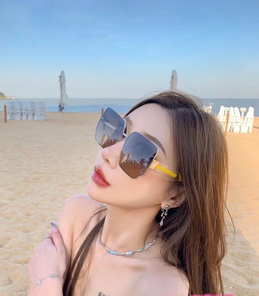 2023 new mui frameless trimmed sunglasses for women with large frames, slim sunglasses, fashionable face, network red, same style glasses, White;black
2023 new mui frameless trimmed sunglasses for women with large frames, slim sunglasses, fashionable face, network red, same style glasses, White;black