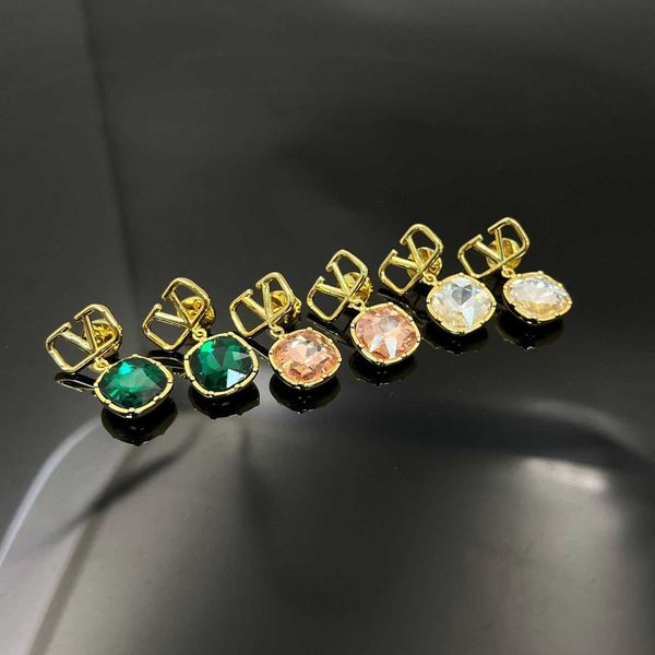 designer earrings valentino luxury v-shaped letter smooth gold plated with diamond fashion earrings 925 silver needle valentine's day g, Golden;silver
designer earrings valentino luxury v-shaped letter smooth gold plated with diamond fashion earrings 925 silver needle valentine's day g, Golden;silver