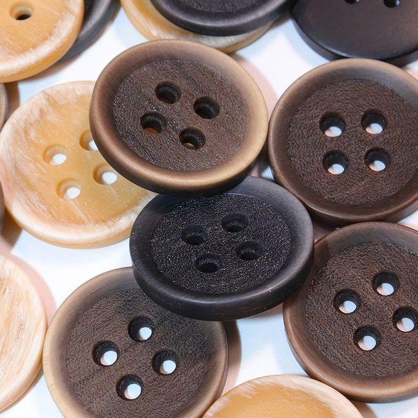 

Two eye bread buttons, wide edge buttons, four eye fine edge lining, windbreaker buttons, large round edge coat resin buttons, suit sweater coat buttons, accessories