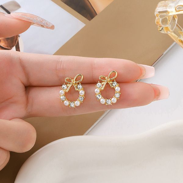 plated 925 silver luxury brand designers letters stud geometric famous women round crystal rhinestone earring wedding perty jewerlry circula, Golden;silver
plated 925 silver luxury brand designers letters stud geometric famous women round crystal rhinestone earring wedding perty jewerlry circula, Golden;silver