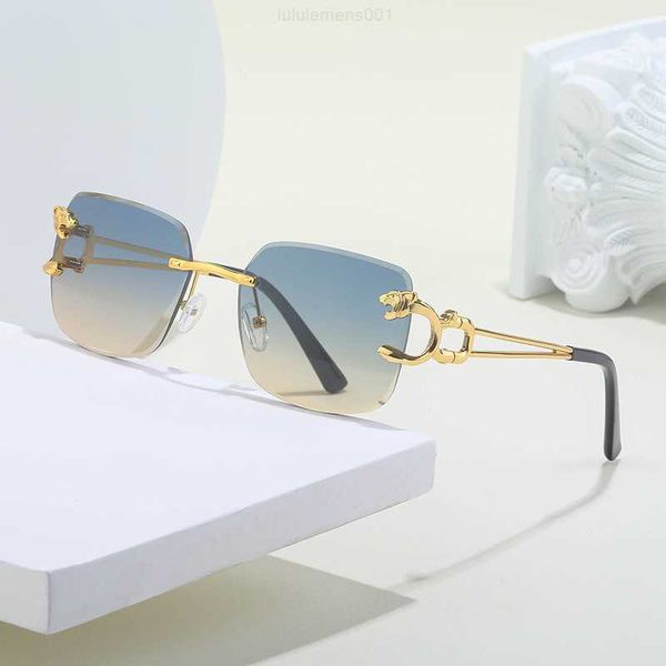 2023 new fashion frameless trimmed designer sunglasses for women's fashion personality leopard mirror legs luxury men's glasses, White;black
2023 new fashion frameless trimmed designer sunglasses for women's fashion personality leopard mirror legs luxury men's glasses, White;black