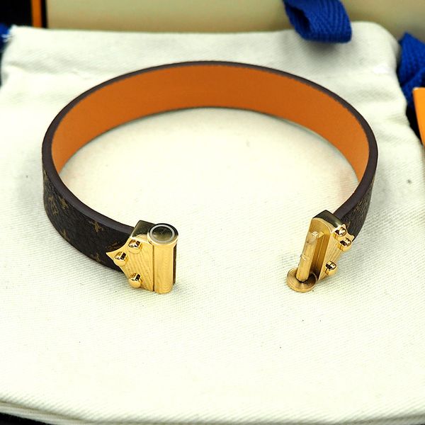 luxury bracelet designer bracelet for women simple leather bracelets woman jewelry for womens charm bracelet bangle with pendant 18k gold pl, Golden;silver
luxury bracelet designer bracelet for women simple leather bracelets woman jewelry for womens charm bracelet bangle with pendant 18k gold pl, Golden;silver