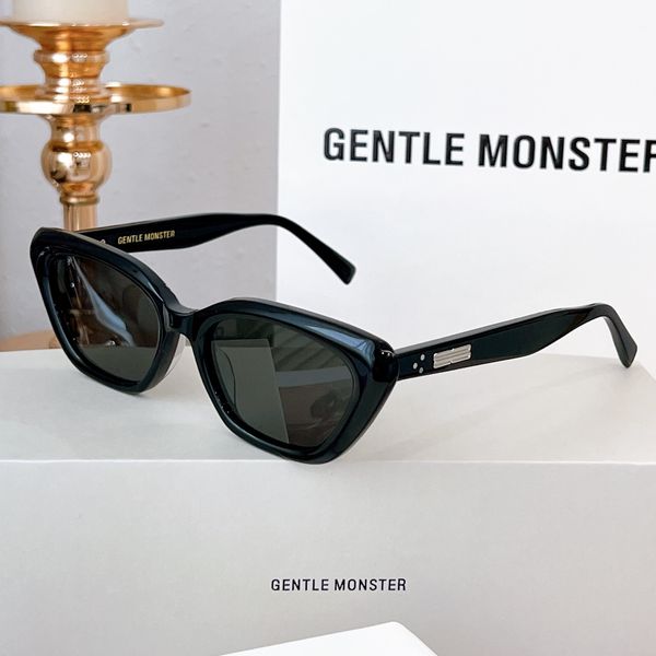fashionable gentle monster sunglasses for men and women, sheet glasses, palette uv resistant designer sunglasses, White;black
fashionable gentle monster sunglasses for men and women, sheet glasses, palette uv resistant designer sunglasses, White;black