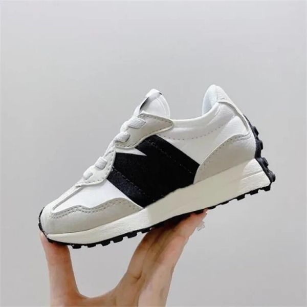 fashion luxury toddlers kids shoes new designer boys girls running shoes children sneakers shoe baby trainers outdoor sports sneaker, Black
fashion luxury toddlers kids shoes new designer boys girls running shoes children sneakers shoe baby trainers outdoor sports sneaker, Black