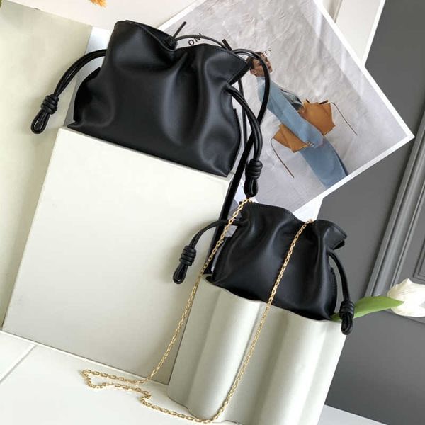 fashion flamenco crossbody bag designer10a nappa calfskin shoulder bags soft leather handbags magnetic closure drawstring totes large capaci
fashion flamenco crossbody bag designer10a nappa calfskin shoulder bags soft leather handbags magnetic closure drawstring totes large capaci