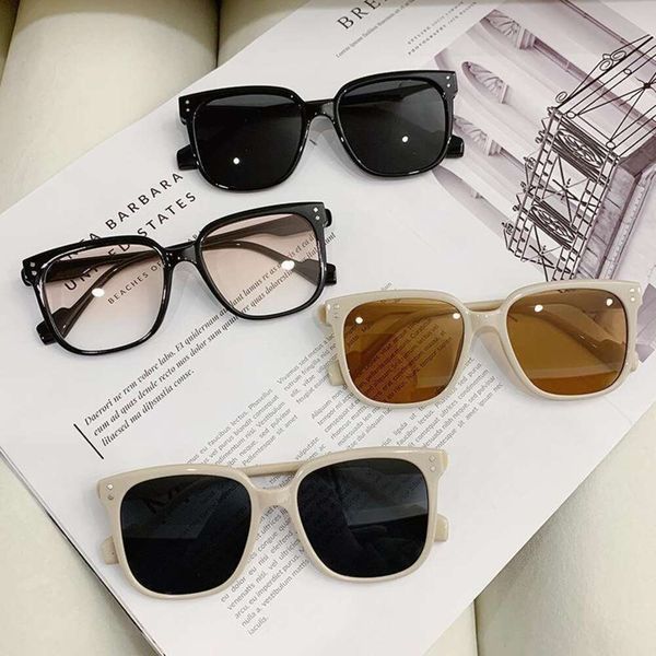 style square sunglasses vintage fashion mens and womens ins street shooting shading ink tide, White;black
style square sunglasses vintage fashion mens and womens ins street shooting shading ink tide, White;black