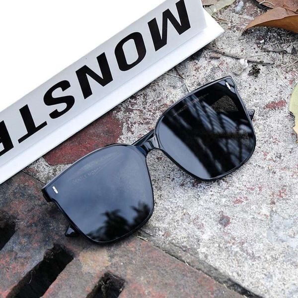 gm sunglasses style mens and womens glasses small three point skinny big face wholesale, White;black
gm sunglasses style mens and womens glasses small three point skinny big face wholesale, White;black