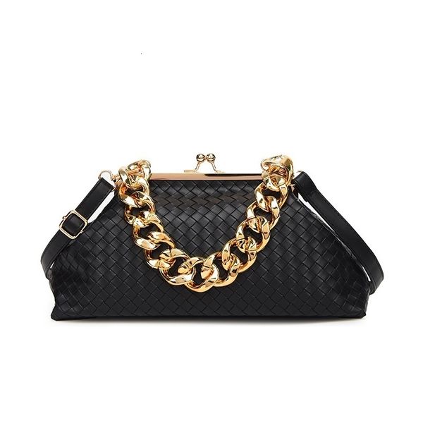 evening bags designer woven for shoulder sac clamping button femme tote 2023 big chain handbag luxury quality crossbody bag 230826
evening bags designer woven for shoulder sac clamping button femme tote 2023 big chain handbag luxury quality crossbody bag 230826