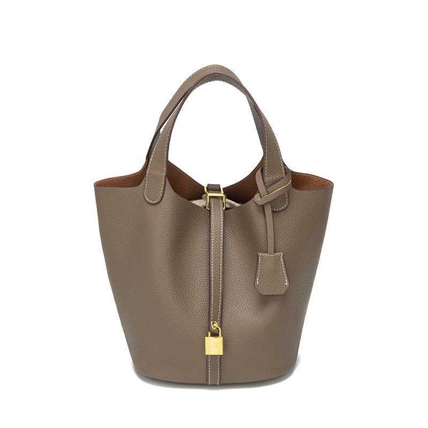 advanced and westernized small bag korean version new women's bag popular versatile crossbody bag fashion portable bucket bag
advanced and westernized small bag korean version new women's bag popular versatile crossbody bag fashion portable bucket bag