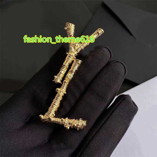 classical brasses brooches designer letter retro gift gold color pins women fashion broche large beads female clothes suit alloy brooch for, Gray
classical brasses brooches designer letter retro gift gold color pins women fashion broche large beads female clothes suit alloy brooch for, Gray
