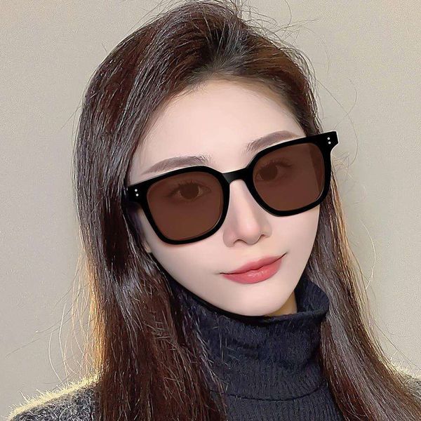 gms brown sunglasses for women and men anti violet fashionable polarizer high end feeling ins, White;black
gms brown sunglasses for women and men anti violet fashionable polarizer high end feeling ins, White;black