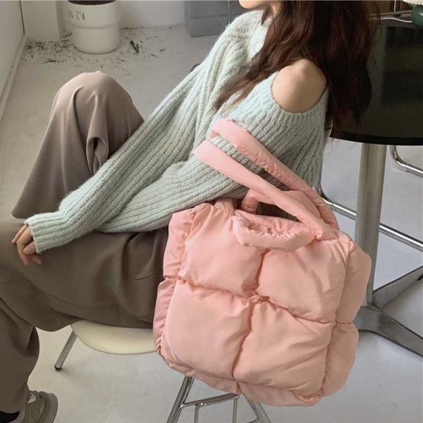 quilted down tote shoulder bag for women soft stuffed ladies designer pillow bag retro female plaid underarm bags large handbags
quilted down tote shoulder bag for women soft stuffed ladies designer pillow bag retro female plaid underarm bags large handbags
