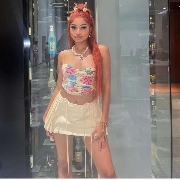 womens summer splicing lace skirt babe high waist zipper pure color pleated short, Black
womens summer splicing lace skirt babe high waist zipper pure color pleated short, Black