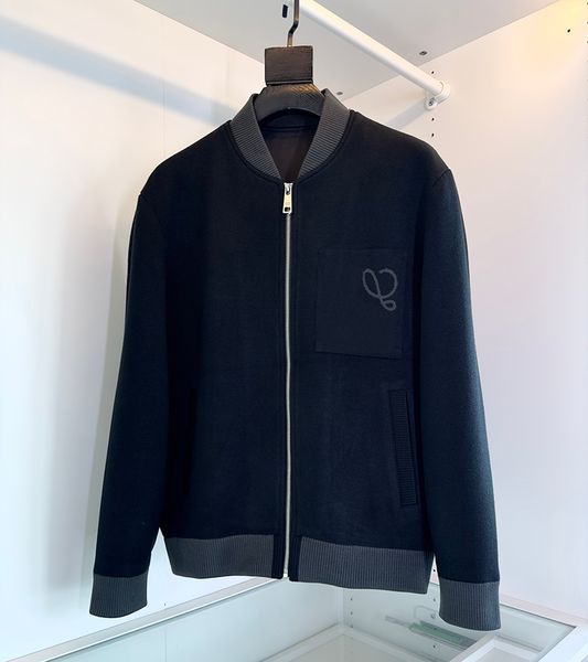 2023 early autumn men's designer large pocket embellishment baseball neck knitted jacket coat, Black;brown
2023 early autumn men's designer large pocket embellishment baseball neck knitted jacket coat, Black;brown