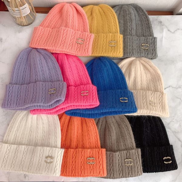luxurys designer winter knitted beanie woolen hat brand letter knitted hat for women chunky knit thick warm crystal letters beanies hats fem, Blue;gray
luxurys designer winter knitted beanie woolen hat brand letter knitted hat for women chunky knit thick warm crystal letters beanies hats fem, Blue;gray