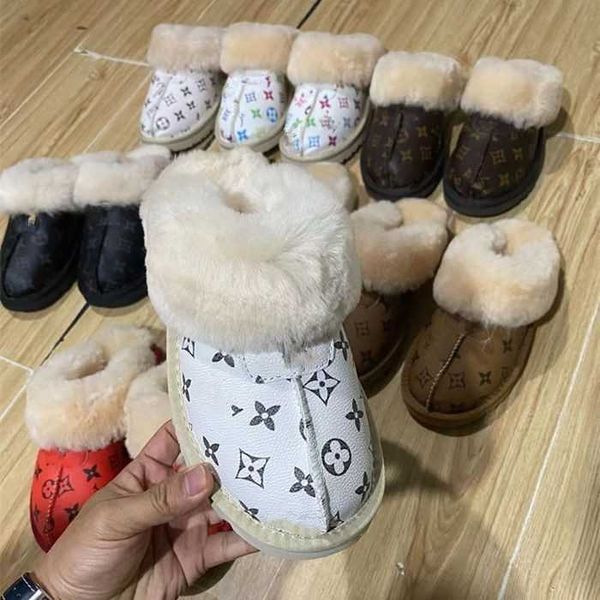 designer luxury women's wool slippers sheepskin and wool one piece thickened plush and thickened plush large flat bottom slippers, Black
designer luxury women's wool slippers sheepskin and wool one piece thickened plush and thickened plush large flat bottom slippers, Black