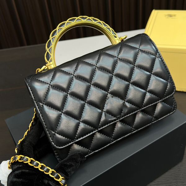 designers classic woc flap crossbody bags mini handbags quilted hollow handle bag totes fashion women serial number chain shoulder bag luxur 
designers classic woc flap crossbody bags mini handbags quilted hollow handle bag totes fashion women serial number chain shoulder bag luxur