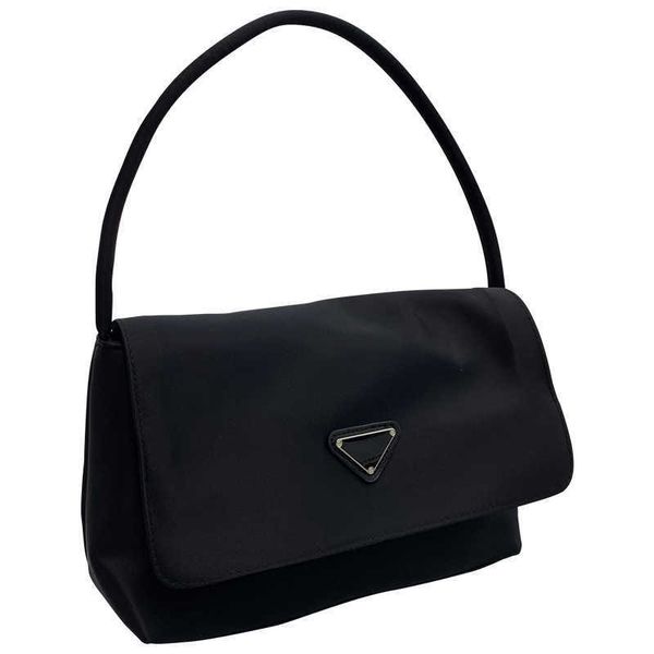 women's bag new high capacity nylon fabric shoulder bag casual simple handbag fashion underarm bag
women's bag new high capacity nylon fabric shoulder bag casual simple handbag fashion underarm bag