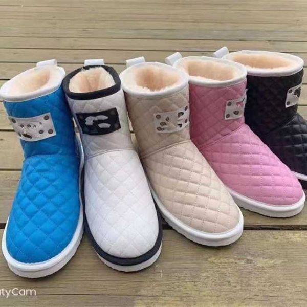 luxury brand 2023 new sheepskin wool integrated snow boots women's mid sleeve genuine leather wool snow cotton boots women's cold, Black
luxury brand 2023 new sheepskin wool integrated snow boots women's mid sleeve genuine leather wool snow cotton boots women's cold, Black
