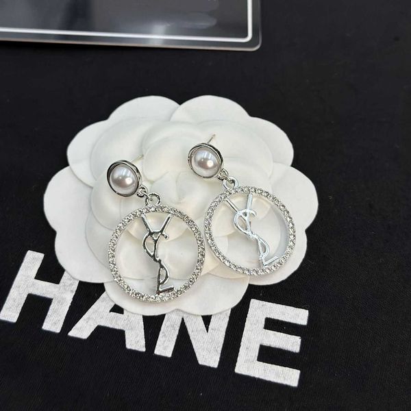 designer earrings sl luxury fashionable letter women's light luxury trend fragrant wind pearl set diamond pendant earrings temperament, Golden
designer earrings sl luxury fashionable letter women's light luxury trend fragrant wind pearl set diamond pendant earrings temperament, Golden